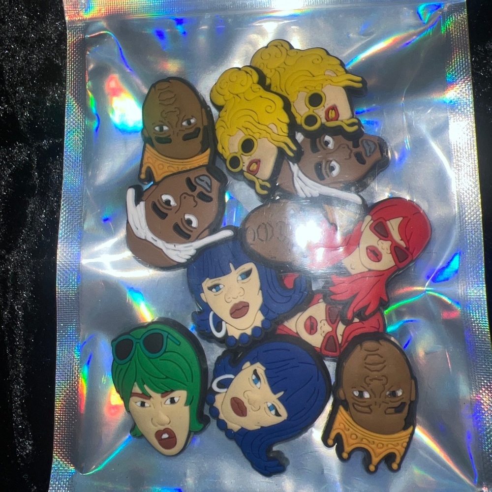 12 croc charm pack